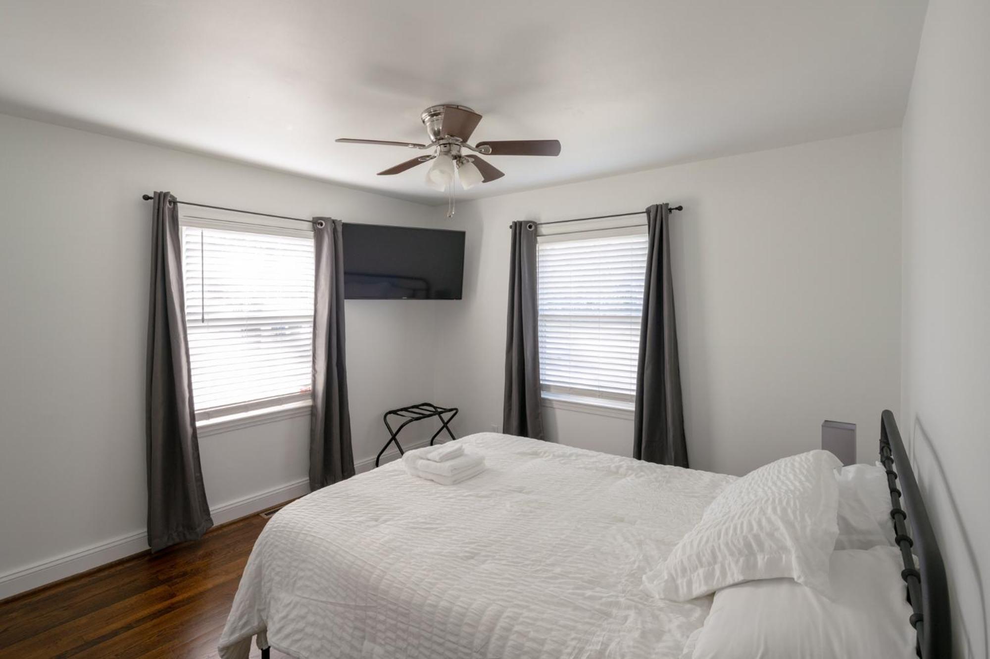 3Bed City Ranch Near Dtr ローリー エクステリア 写真