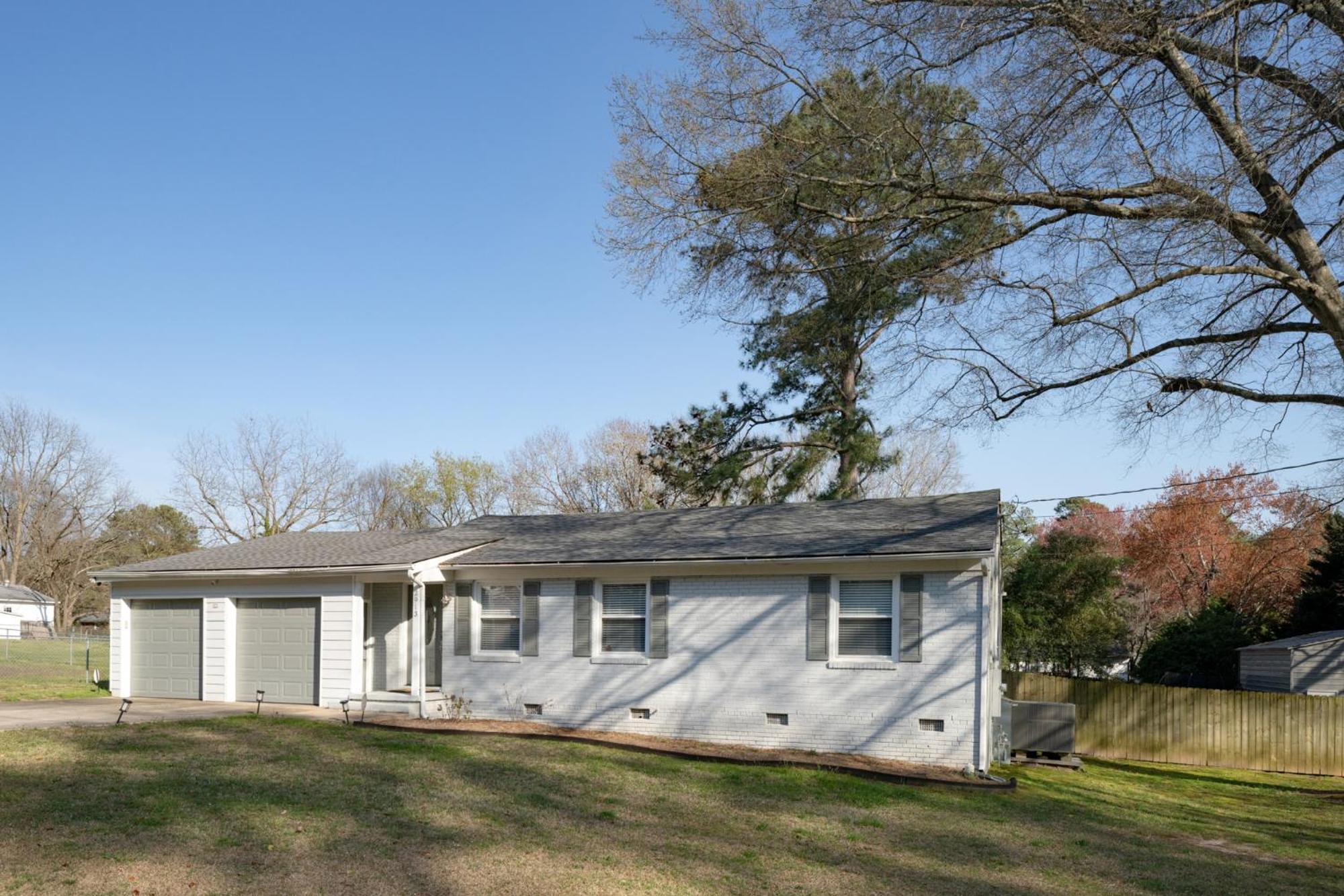 3Bed City Ranch Near Dtr ローリー エクステリア 写真
